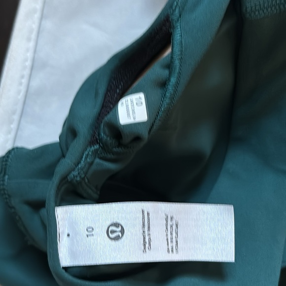 LULULEMON ALIGN V- NECK BRA C/D in STORM TEAL SZ 10 NWT - Picture 6 of 6